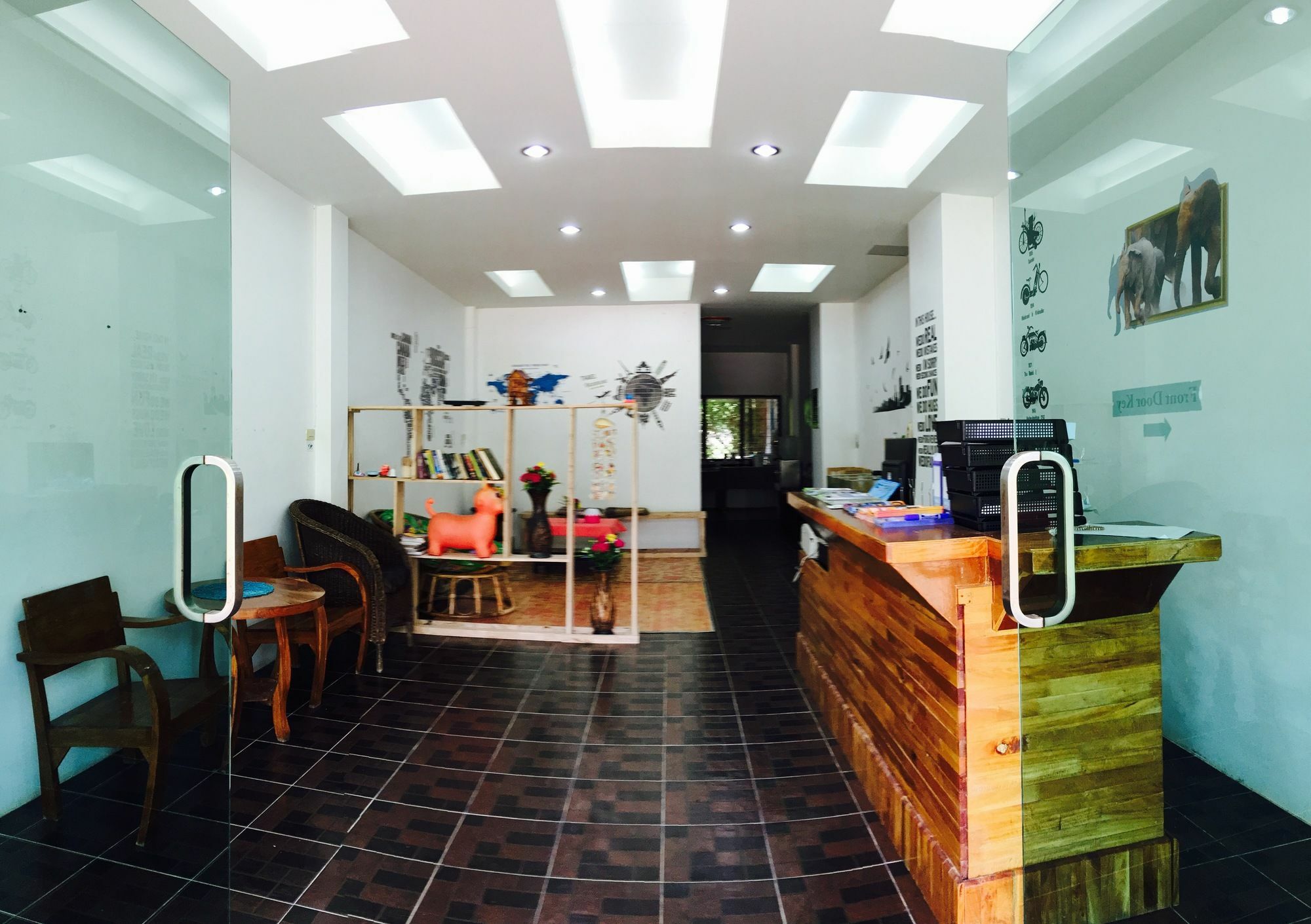 Lanta Friendly House Hotel Koh Lanta Exterior photo