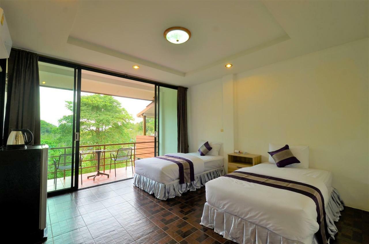 Lanta Friendly House Hotel Koh Lanta Exterior photo
