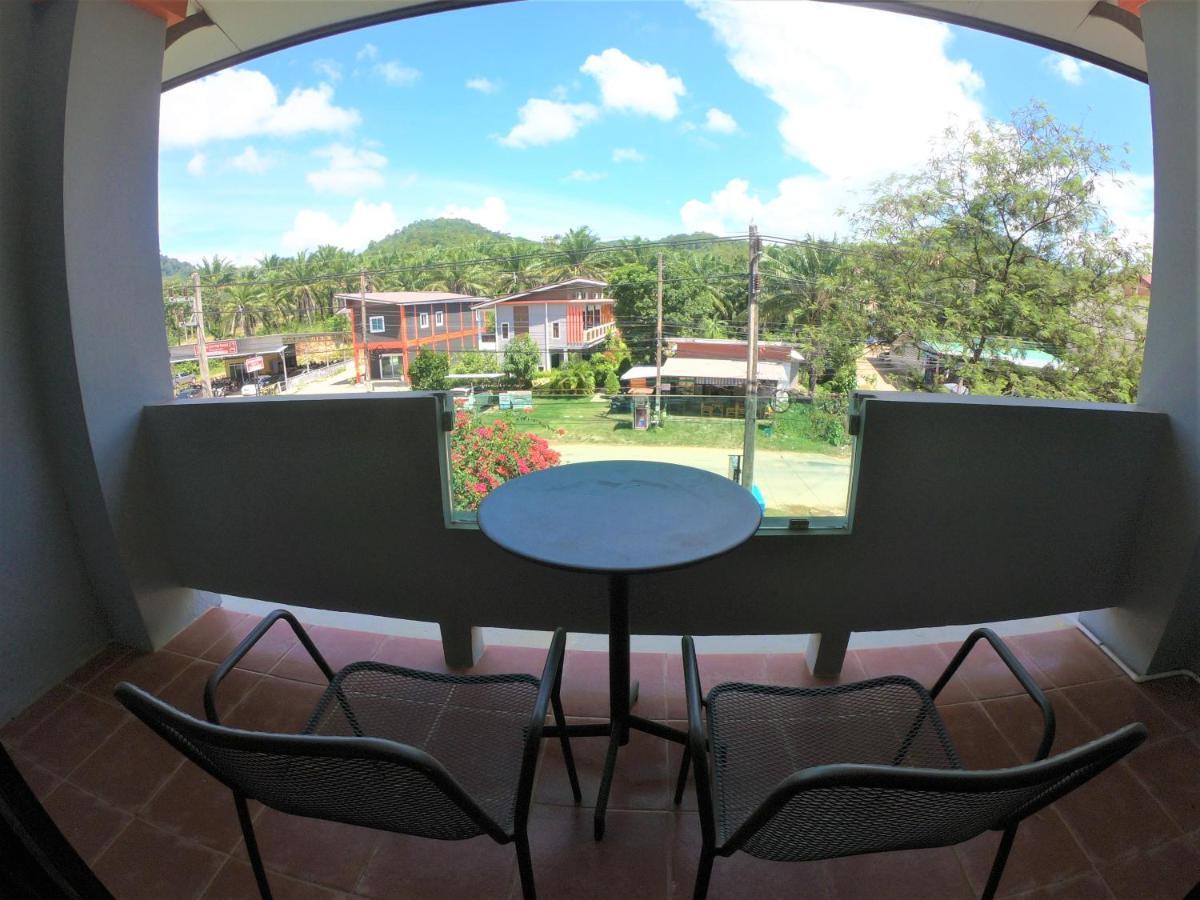 Lanta Friendly House Hotel Koh Lanta Exterior photo